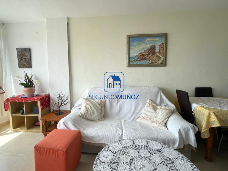 Apartamento en Bolnuevo con Vistas al Mar