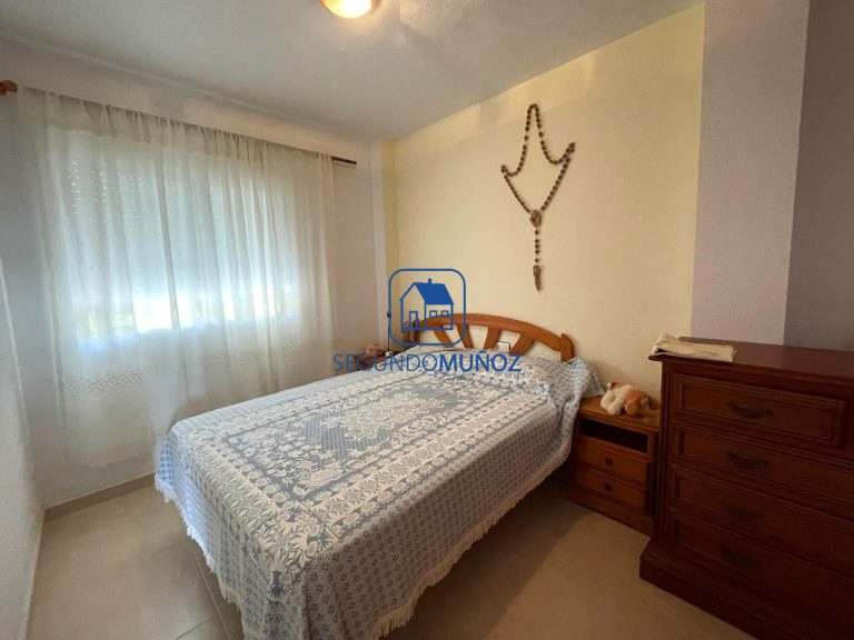 Apartamento en Bolnuevo con Vistas al Mar