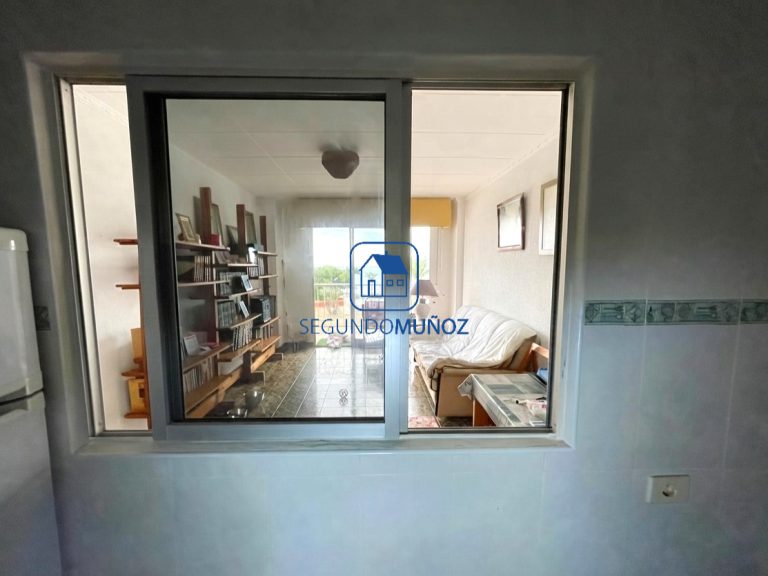 Piso en Primera Línea del Mar en el Rihuete