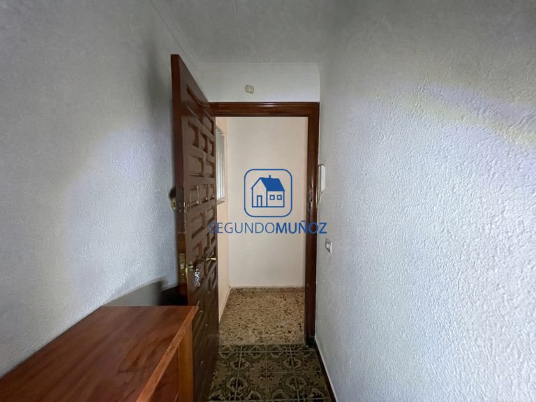 Piso en Primera Línea del Mar en el Rihuete